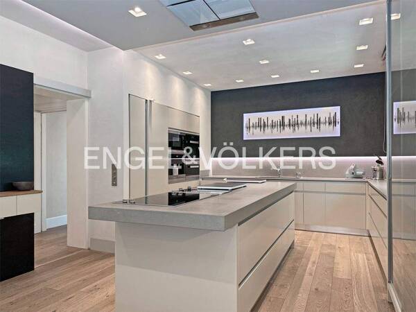 Haus in 56068 Koblenz mit 930 m² kaufen