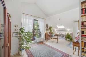 Ruhig gelegene 2-Zimmer-Dachgeschosswohnung mit hervorragender Anbindung – 81827 München – Vorschaubild 4
