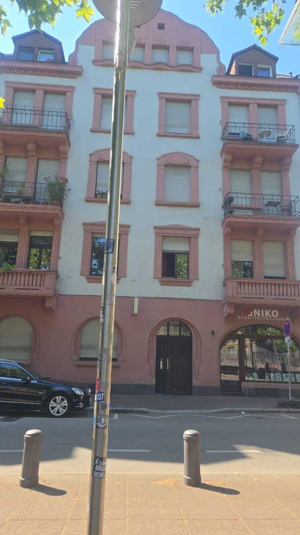 am Herschelplatz: top gepflegte 2 1/2 Zimmer Wohnung im DG – Mannheim – Bild 1 von 9