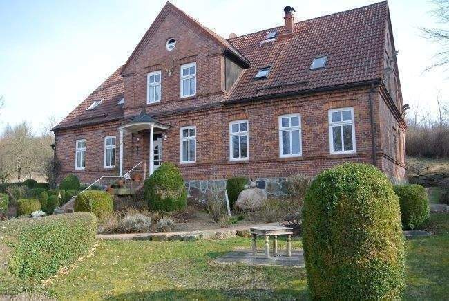 11 Einheiten mit 14 Mietern und 10 Einfamilienreihenmittelhäusern auf der Insel Rügen Wohnparadies und Ferienparadies – Sagard – Vorschaubild 3