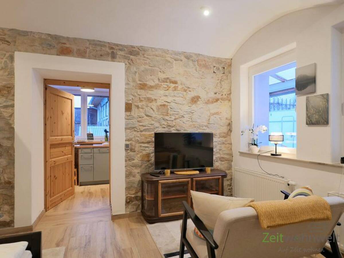 (EF1344_M) Dresden: Briesnitz, neu möbliertes Apartment im Innenhof eines historischem Hauses, Reinigungsservice – 1157 Dresden – Bild 1 von 7
