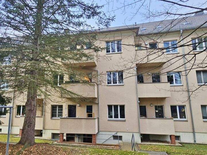 2 Zimmer Wohnung mit Balkon in Uni Nähe – Chemnitz – Vorschaubild 3