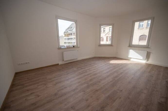 Fürth 3-Zimmer-Wohnung mit Einbauküche im 3. Obergeschoss