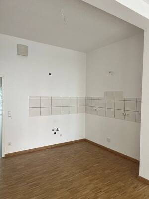 Moderne, frisch renovierte 3-Zimmer-Wohnung mit Balkon, Aufzug und Stellplatz in begehrter Lage von Fürth-Atzenhof – 90768 Fürth – Vorschaubild 4