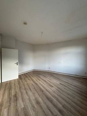 Erfurt-Krämpfervorstadt: helle Maisonettewohnung mit kurzen Wegen in die Innenstadt – 99084 Erfurt – Vorschaubild 2