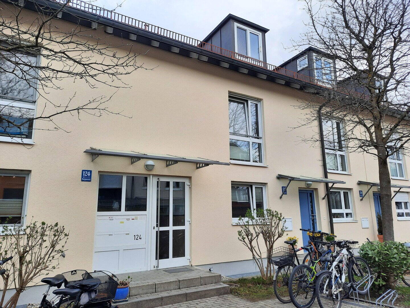 Schöne 3-Zimmer-DG-Wohnung in München-Daglfing – München – Vorschaubild 3