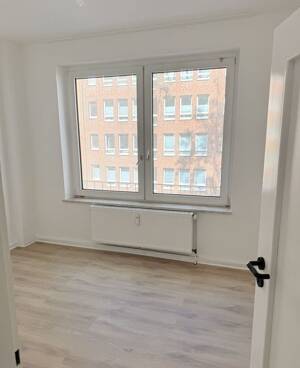 Schöne kleine 2-Zimmerwohnung mit Balkon mitten in Derendorf! – 40476 Düsseldorf – Vorschaubild 4