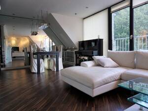 Klimatisierte Maisonette-Wohnung, voll möbliert, mit großer Dachterrasse & Stellplatz – 40547 Düsseldorf – Vorschaubild 2