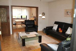 Freistehendes 4,5 Zimmer- Einfamilienhaus in begehrter Waldrandlage Rosenhöhe – 63069 Offenbach am Main – Vorschaubild 4