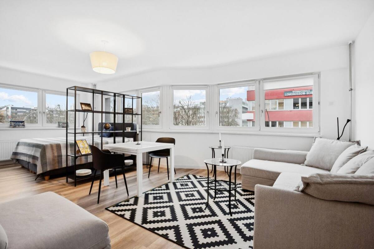 Apartment mit Loggia in attraktiver Lage nahe des Landwehrkanals – 10785 Berlin – Bild 1 von 9