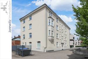 Bi-City - Nähe Pauluskirche: Charmante 4-Zimmer Altbauwohnung mit Loggia und Balkon