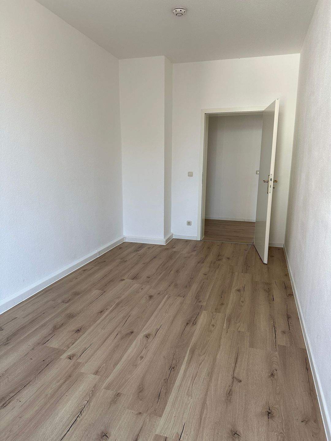 Helle 3-Zimmer-Wohnung mit Balkon in Chemnitz – Chemnitz – Vorschaubild 5