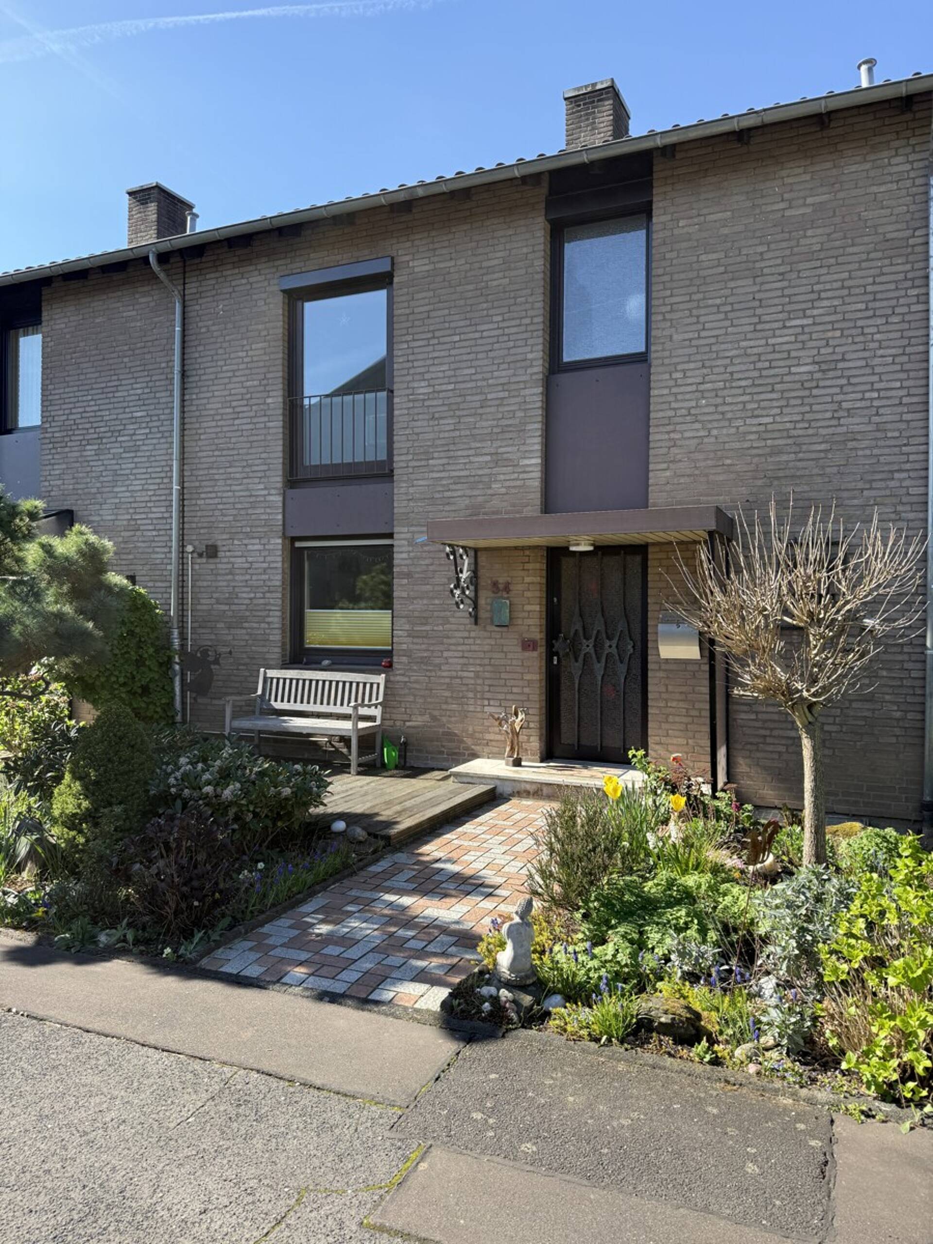 Reihenmittelhaus in 50859 Köln / Widdersdorf mit 121 m² kaufen