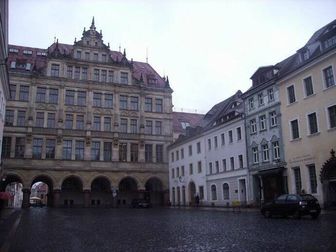 Im Zentrum des Geschehens! Geräumige helle Gewerberäume - Untermarkt 19 - EG