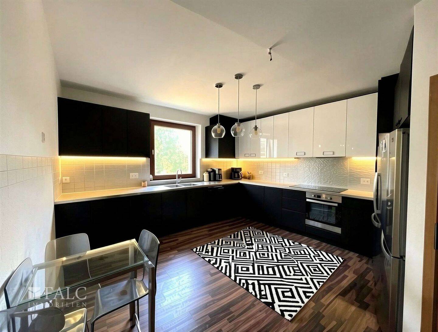 Einziehen und wohlfühlen - helle 3-Zimmer-Wohnung mit modernem Bad – Essen – Vorschaubild 2