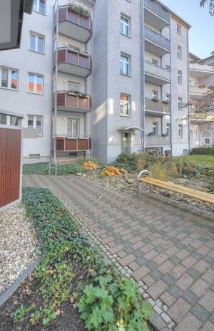 tolle Wohnung mit Balkon, Wanne und Dusche – 6108 Halle (Saale) – Vorschaubild 2