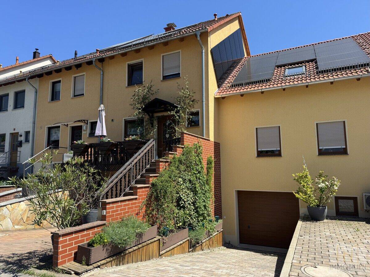 Mehr als ein Reihenhaus - großzügiges Wohnen mit Smart Home, Klimatisierung und Outdoor-Küche