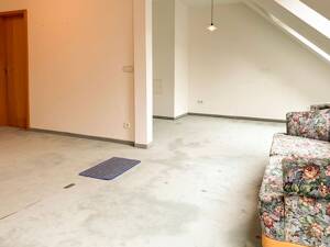 Im Herzen der Stadt - bezugsfrei | Einbauküche | Tageslichtbad mit Badewanne | Aufzug | Keller – 4109 Leipzig – Vorschaubild 8