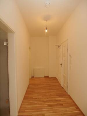 gemütliche 2-Zimmer-Wohnung mit EBK + offene Küche +Wanne/Dusche + Parkett + FuBo-Heizung + gepflegtes MFH – 4315 Leipzig – Vorschaubild 8
