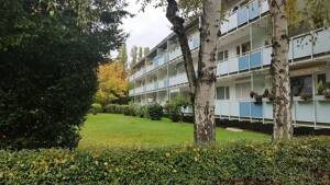Modernisierte 4-Zimmer-Wohnung mit 2 Balkonen und Parkett in begehrter Lage von Frankfurt-Ginnheim