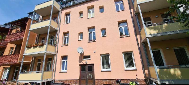 **freundliche, helle 4-Raum-Wohnung im DG mit Balkon** – Chemnitz – Vorschaubild 3