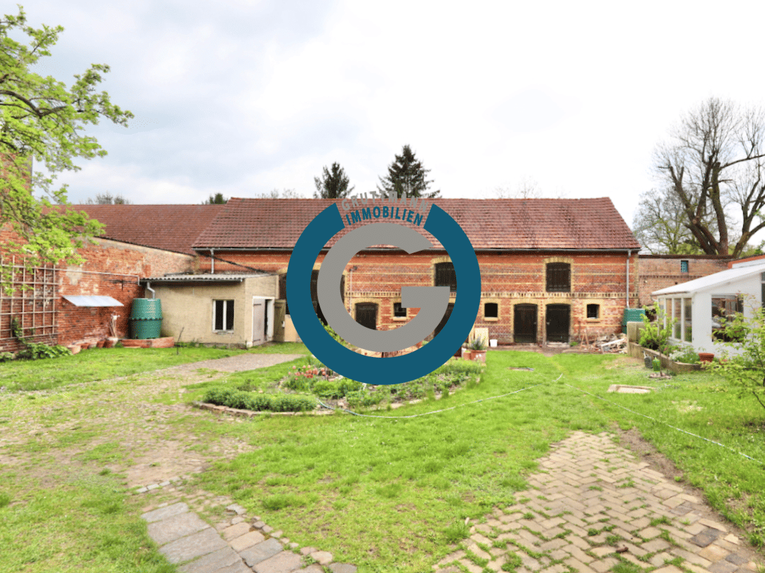 HISTORISCHES FACHWERKHAUS ZZGL. REMISE MIT POTENTIAL - GROSSES GRUNDSTÜCK - ZUM WOHNEN & ARBEITEN – Liebenwalde – Bild 1 von 9