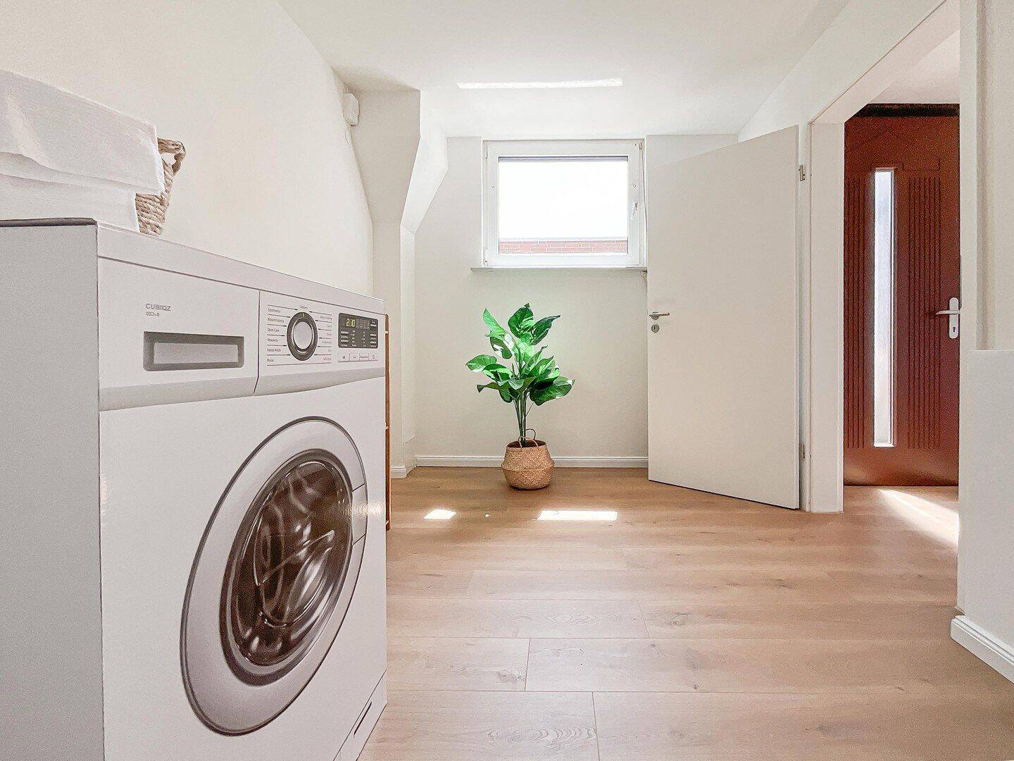 Familienfreundliches Reihenmittelhaus mit schönem Garten in Hamburg-Schnelsen – Hamburg – Vorschaubild 6