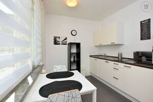 Modern möblierte Wohnung in Stuttgart am Hauptbahnhof – 70174 Stuttgart – Vorschaubild 3