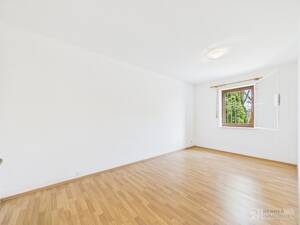 Stilvolle 3-Zimmer-Wohnung mit großzügiger Terrasse und lichtdurchflutetem Wohnkonzept – 91320 Ebermannstadt – Vorschaubild 7