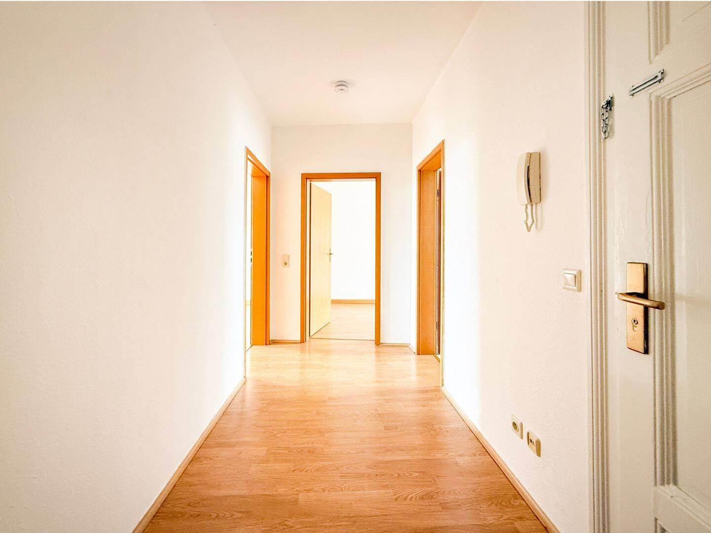 sofort bezugsfrei | Aufzug | Tageslichtbad | Kellerabteil – Leipzig – Vorschaubild 4