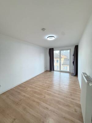 1 Zimmer in 2-er WG ab 05.09 frei, 5 min entfernt von RWTH, 10 min entfernt von der Altstadt***NUR FÜR STUDENTEN***
