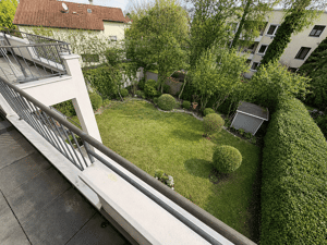 Moderne Erdgeschosseinheit mit Souterrain und exklusivem, großzügigem Gartenanteil – 81241 München – Vorschaubild 3