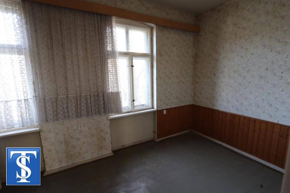 Objekt-Nr.: 12421 - Mehrfamilienhaus mit Öfen im Zentrum von Plauen wartet auf Sanierung – Plauen – Vorschaubild 4