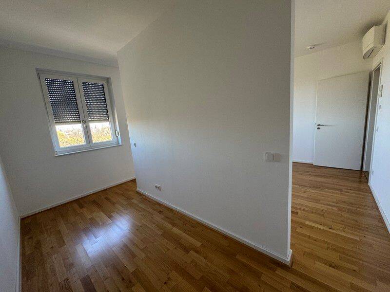 Neue Wohnung, neues Glück! Gut geschnittene 4-Zi.-Wohnung mit EBK, 2 Bädern und Terrasse – Leipzig – Vorschaubild 8
