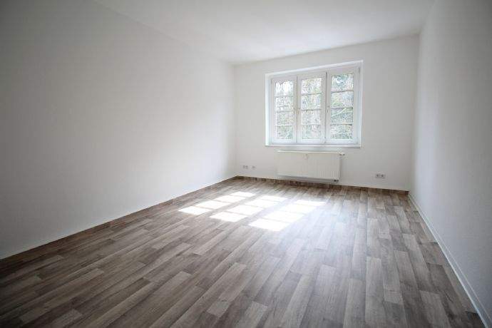 2-Raum Wohnung mit Balkon zum schönen Innenhof – Chemnitz – Vorschaubild 4