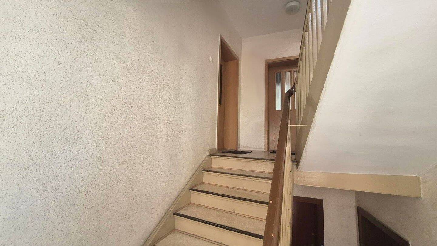 Zentral & ruhig mit Blick ins Grüne: Helle 2 Zimmer + Einbauküche + Laminat + Bad mit Fenster – Rostock – Vorschaubild 9