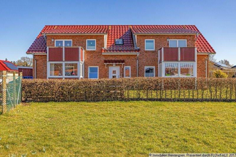 AAA-Kapitalanlage- Neuwertiges Mehrfamilienhaus im Zentrum- Top-Energiewerte – Süderbrarup – Bild 1 von 5