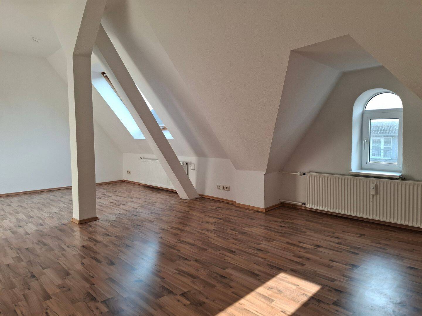 Elegante 3-Zimmer-DG-Wohnung in Südfriedhof, Kiel – Kiel – Vorschaubild 9