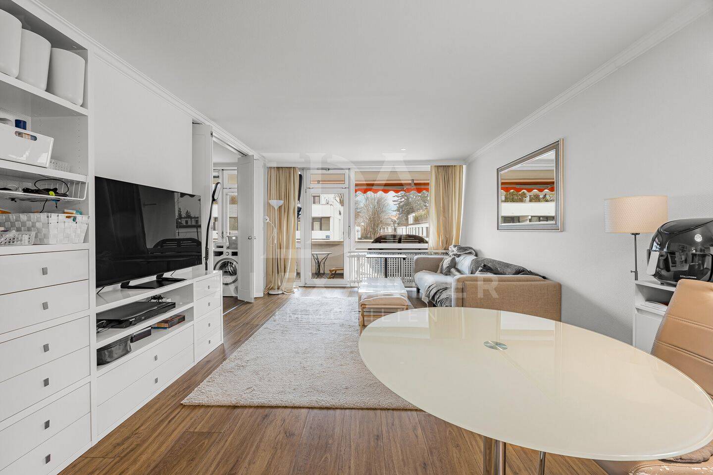 Stilvolle Wohnqualität trifft sichere Kapitalanlage - 2-Zimmer-Wohnung am Denninger Anger – München – Bild 1 von 9
