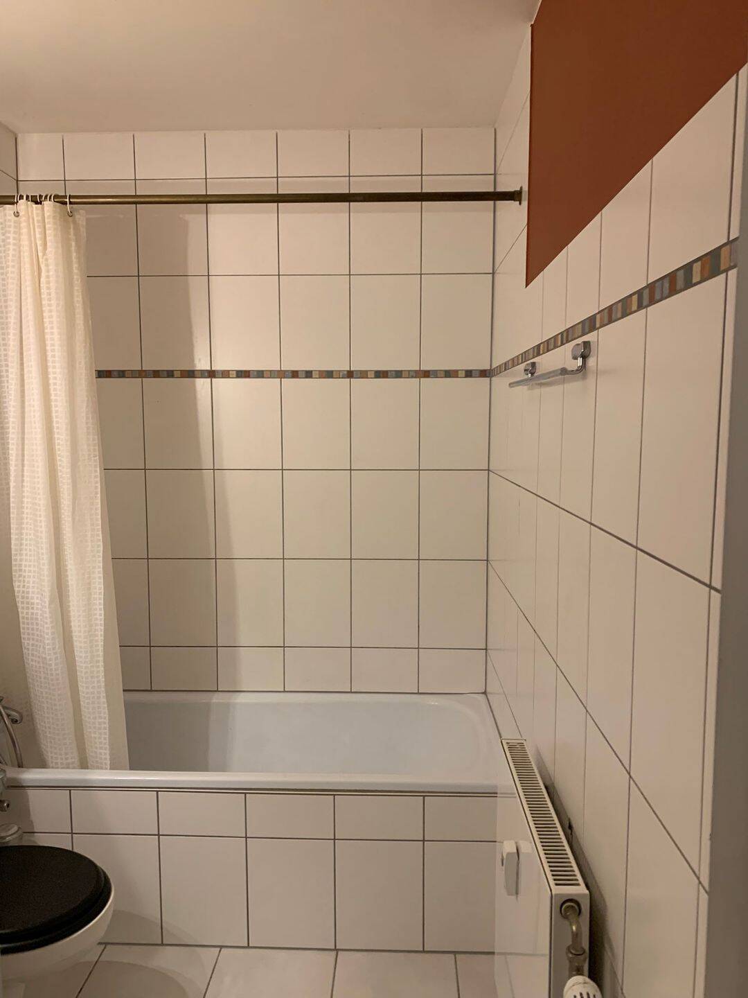 Schickes 1-Zimmer-Apartment mit Balkon am östlichen Stadtrand in Wiesbaden – Wiesbaden – Vorschaubild 4