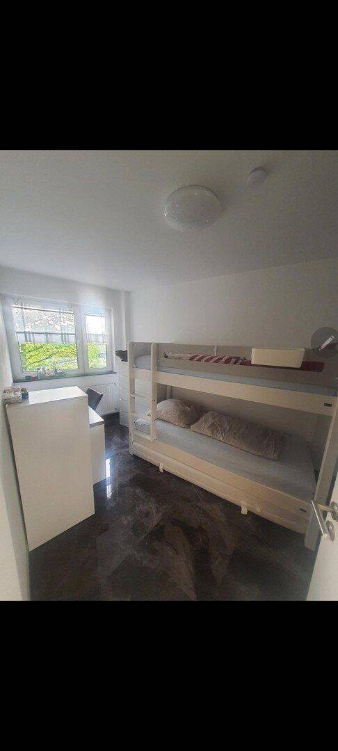Kernsanierte 3 Zimmer Wohnung mit Balkon und Aufzug – Stuttgart – Vorschaubild 7