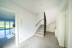 Familienfreundliche Doppelhaushälfte mit Garten, Garage und Wärmepumpe in Köln-Lövenich – 50859 Köln – Vorschaubild 8