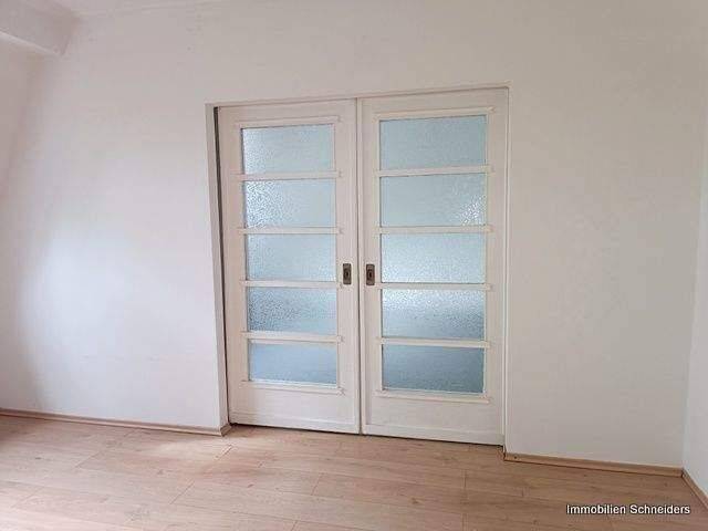 Duisburg-Alt-Hamborn, Kampstraße 63 - Frisch renovierte 2 Zimmer-Wohnung im 3.OG ab Juli zu mieten !! – Duisburg – Vorschaubild 4