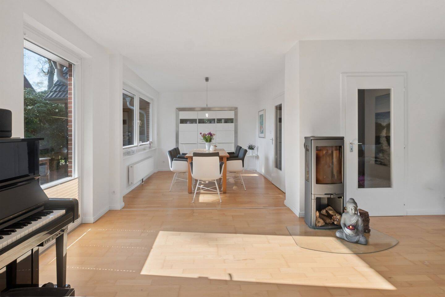 Großzügiges Einfamilienhaus, Garten & Wellnessbereich - viel Platz für die ganze Familie – Hamburg – Vorschaubild 6