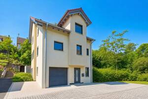 Bezugsfertiger KfW-55 Neubau in ruhiger Lage! Familienhaus mit Garten und viel Platz – 74081 Heilbronn – Vorschaubild 2