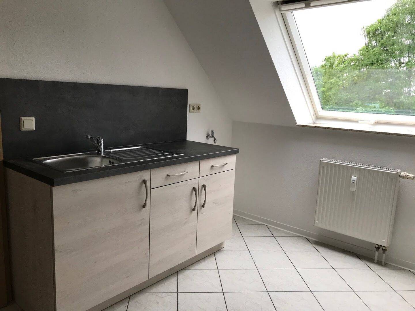 +++ moderne Einbauküche hat Sie auch +++ Dusche +++