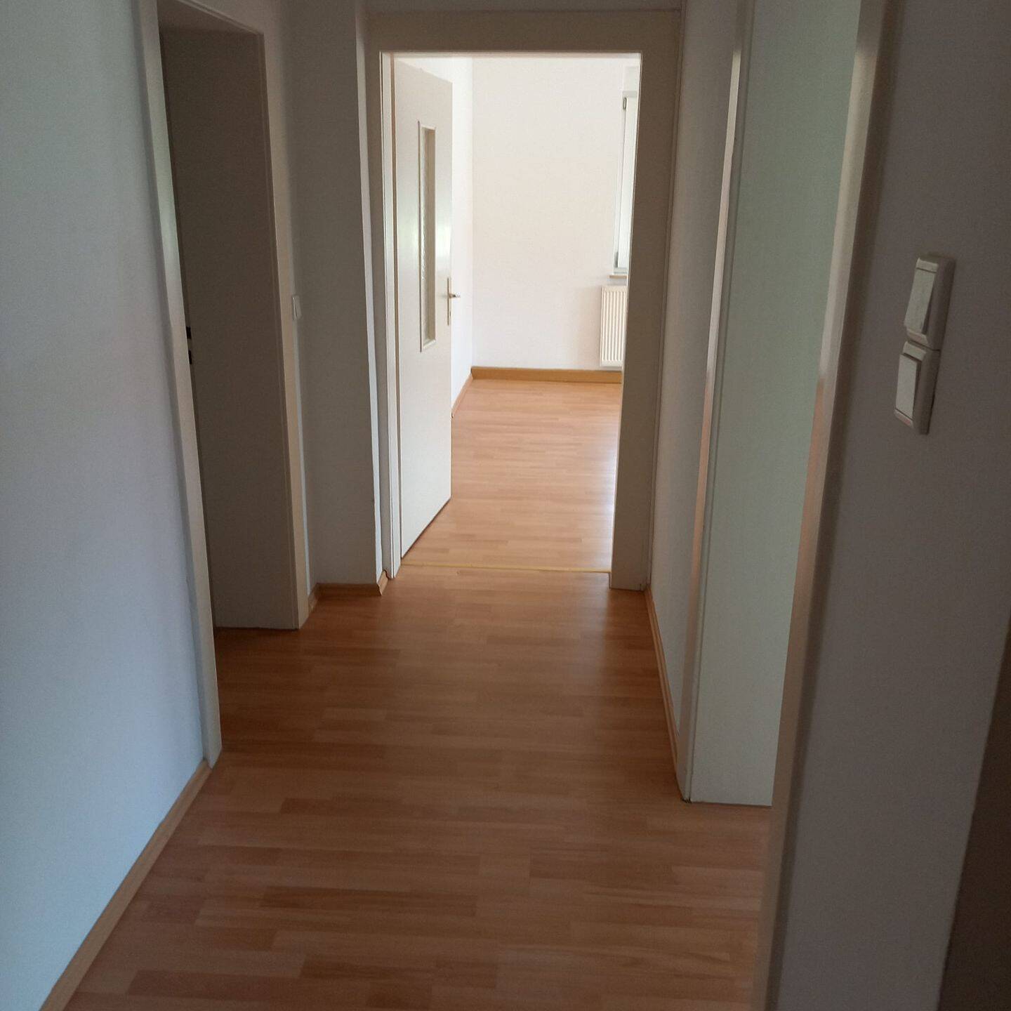 Schöne 2-Zimmer-Wohnung in attraktiver Lage und einem ruhigen 4 Parteienhaus – ideal für Paare oder kleine Haushalte – Nürnberg – Vorschaubild 5