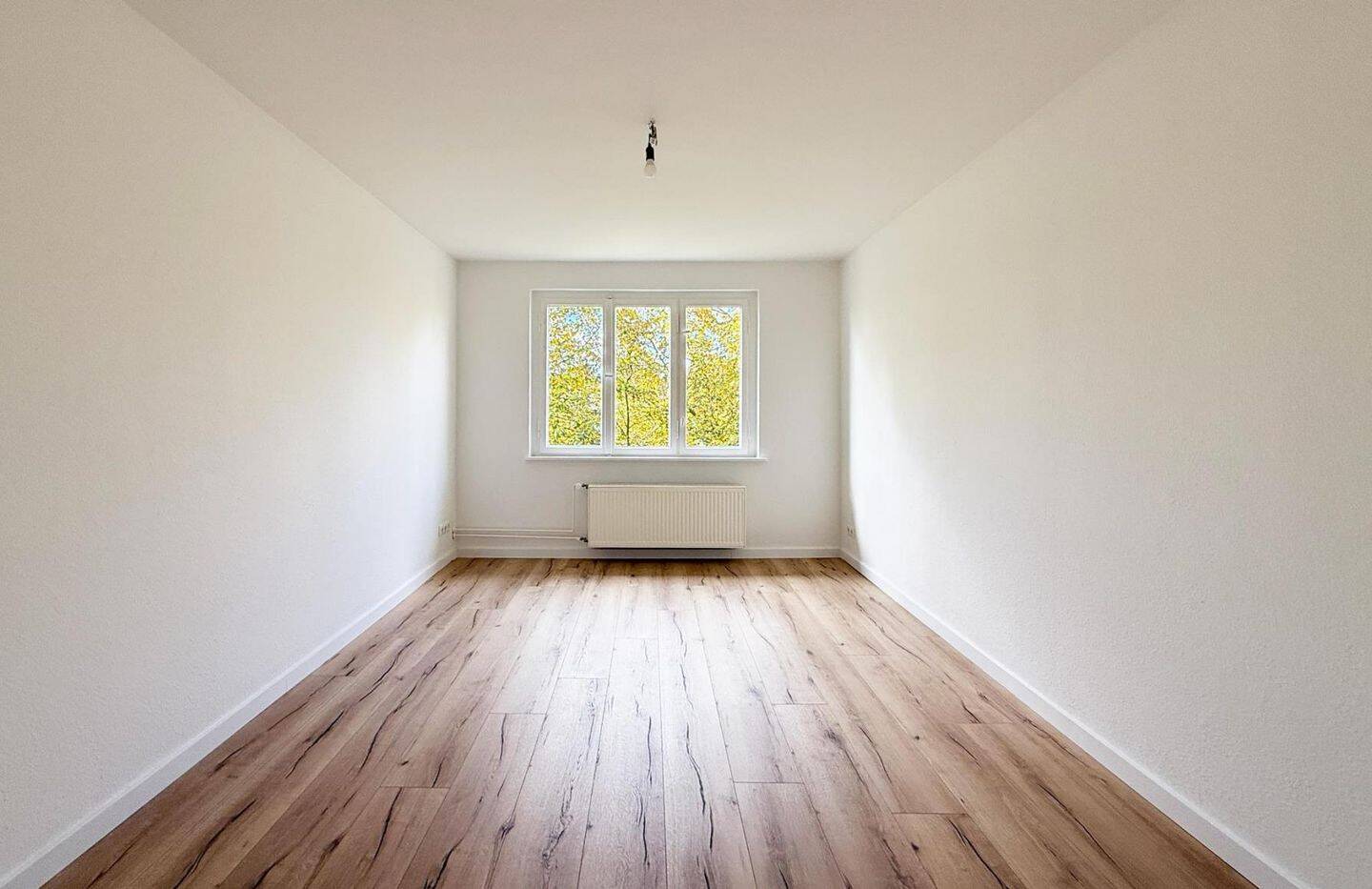 Sanierte Balkonwohnung in Neukölln – Berlin – Vorschaubild 3