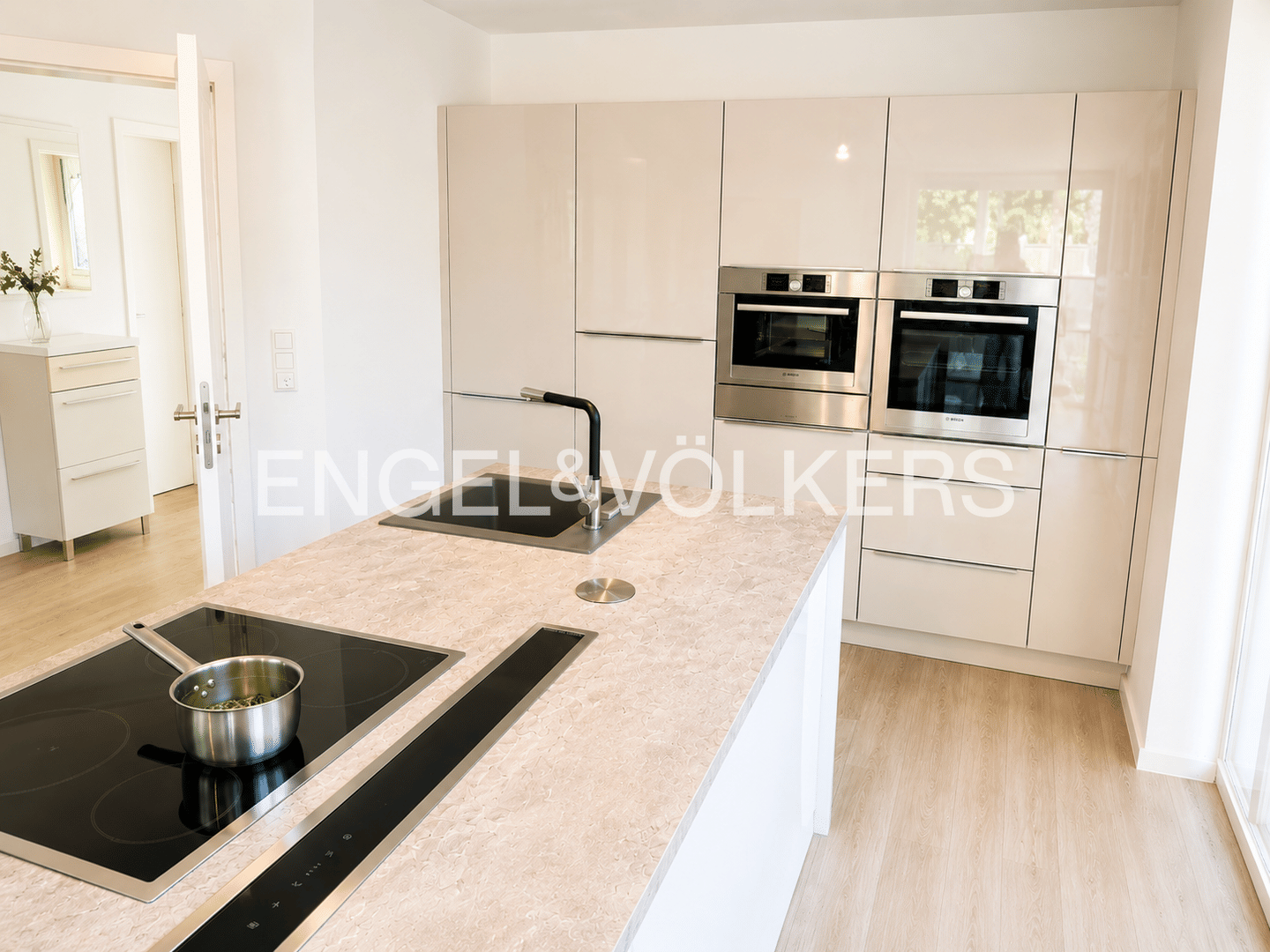 Ein Logenplatz am See - Exklusives Wohnen in privater Bestlage von Pinnow – Pinnow – Vorschaubild 5