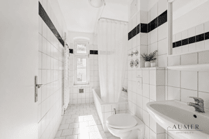 Ruhige 2-Zimmer-Altbauwohnung mit Balkon zum Innenhof – 10245 Berlin – Vorschaubild 9